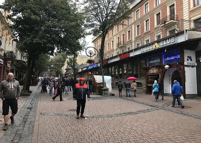 Góralska Pasja Krupówki 37 *