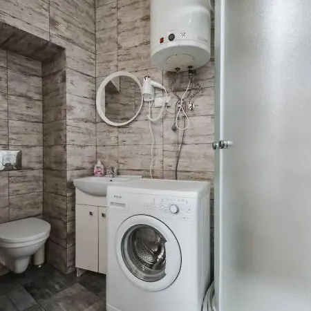 Goralska Pasja Krupowki 37 *