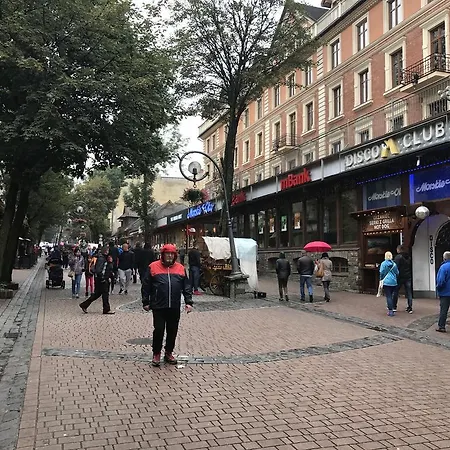 Góralska Pasja Krupówki 37 *